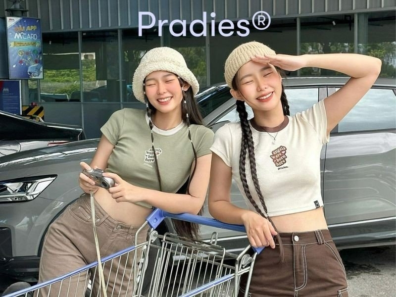 808321d5-ao-croptop-mac-voi-quan-gi31 Các cô nàng thích croptop tối giản thì ghé ngay Pradies (Nguồn: Shopee.vn)